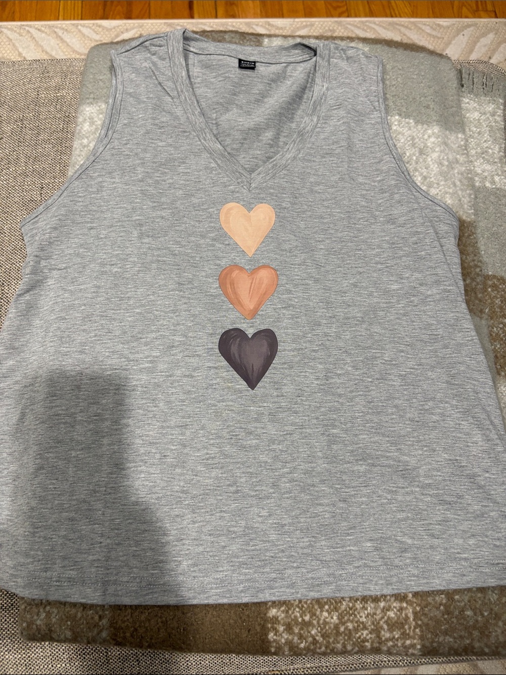 SHEIN Light Gray V-Neck Tank with Triple Heart Graphic